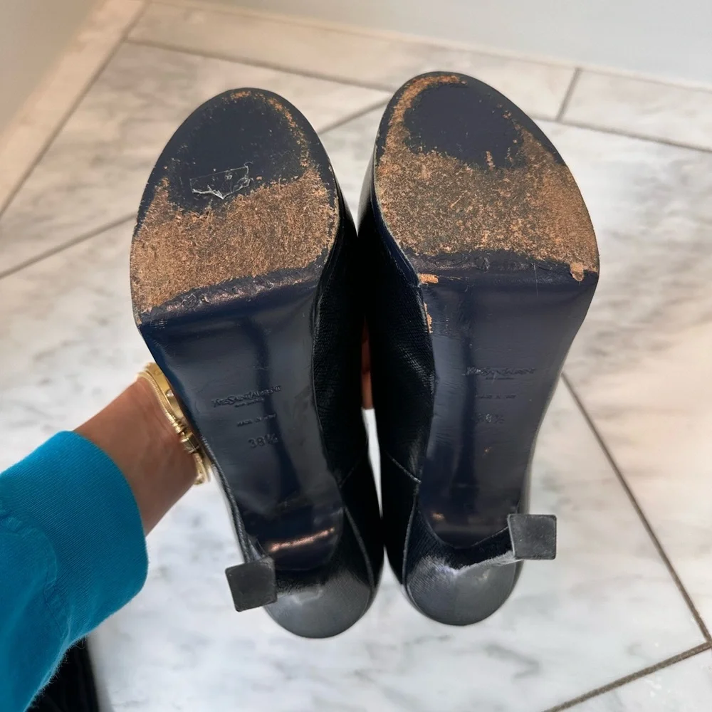 SOLD!  YSL Pump 38.5 - Picture 6 of 8